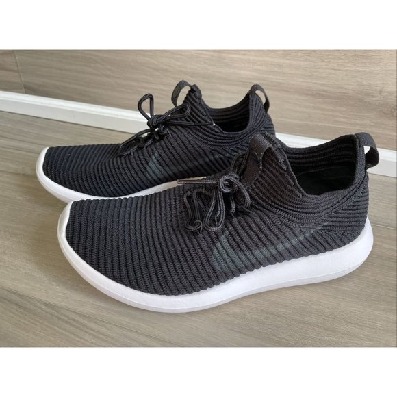 Nike‎ Roshe Two Flyknit V2 Women’s Shoes Size 7.5 US Running Training 917688-001 - Picture 2 of 10
